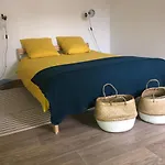 Maison A Deux Pas De La