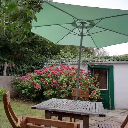 Maison A Deux Pas De La ヴィムルー